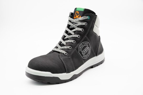 Scarpa di sicurezza EMMA senza parti metalliche Clyde D e XD S3